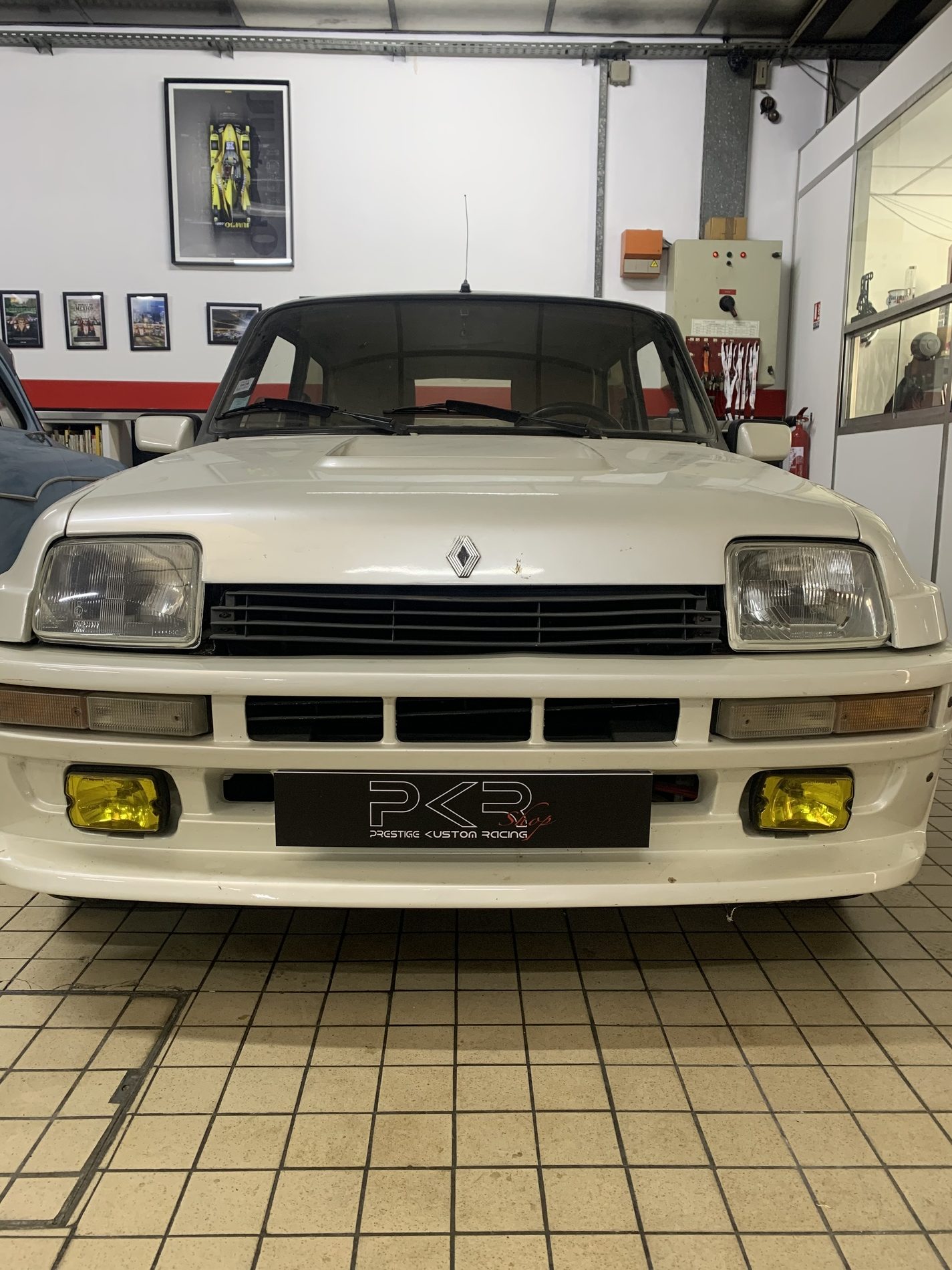 restauration de voiture de collection Renault 5 turbo 2 - Prestige Kustom Racing